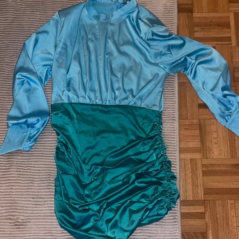 In the style block color dress with cinch details